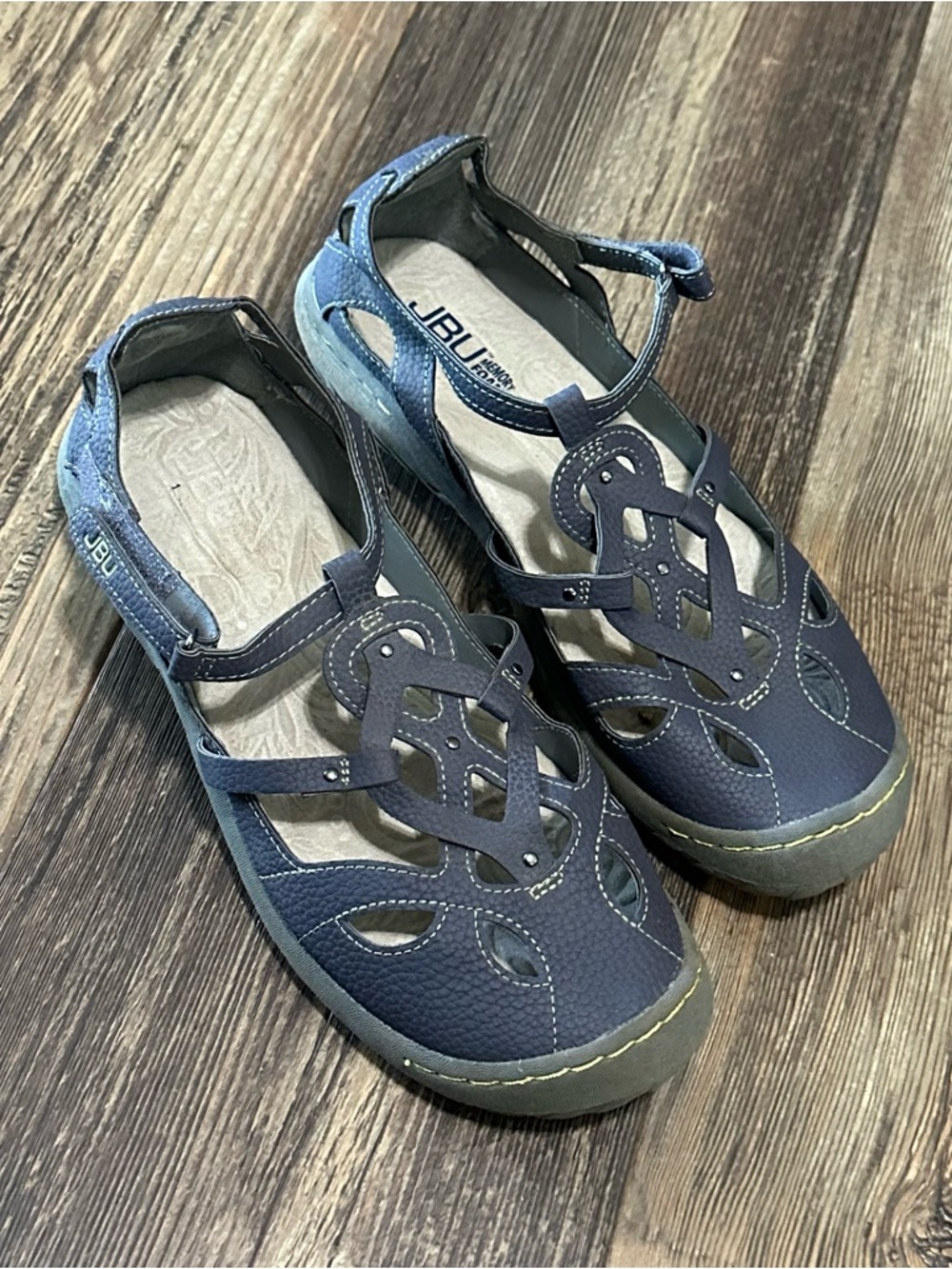 JBU memory foam ankle strappy walking all terrain sandals women’s 8.5 shoe